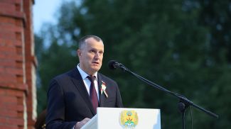 Анатолий Исаченко